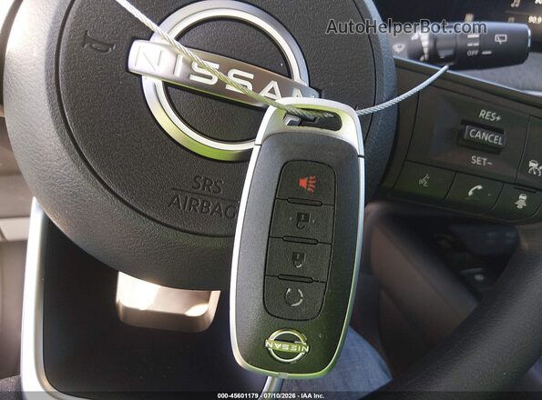 3N8AP6CE2TL387267 2026 NISSAN KICKS Blue Вид панелі приладів