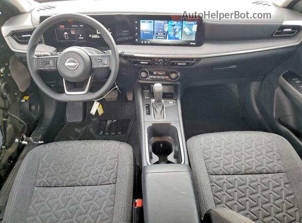 3N8AP6CE4TL335655 2026 NISSAN KICKS Black Առջևի վահանակի տեսք
