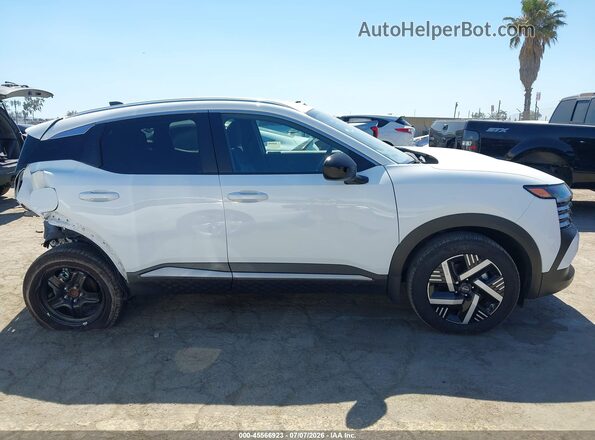 3N8AP6CE6TL349220 2026 NISSAN KICKS White Vista interior trasera