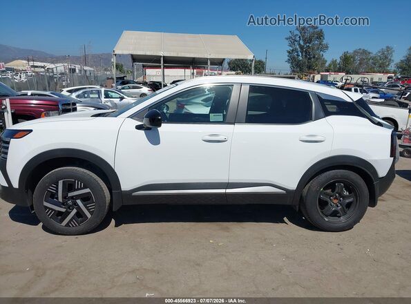 3N8AP6CE6TL349220 2026 NISSAN KICKS White Vista interior de 360 grados