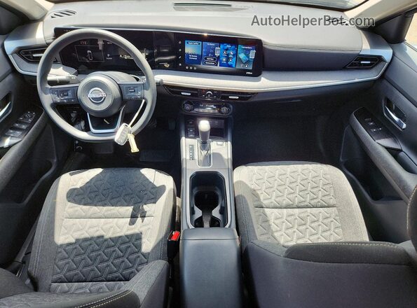 3N8AP6CE6TL365563 2026 NISSAN KICKS Black Вид панелі приладів