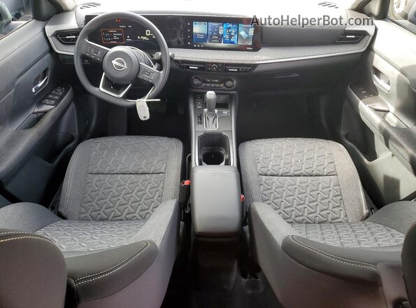 3N8AP6CE6TL374781 2026 NISSAN KICKS White Widok deski rozdzielczej