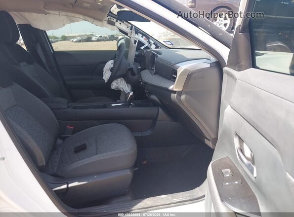 3N8AP6CEXTL307665 2026 NISSAN KICKS White Front interior view