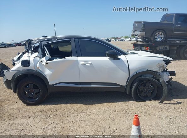 3N8AP6CEXTL307665 2026 NISSAN KICKS White Rear interior view