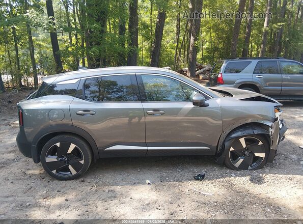 3N8AP6DA0SL337199 2025 NISSAN KICKS Gray Rear interior view
