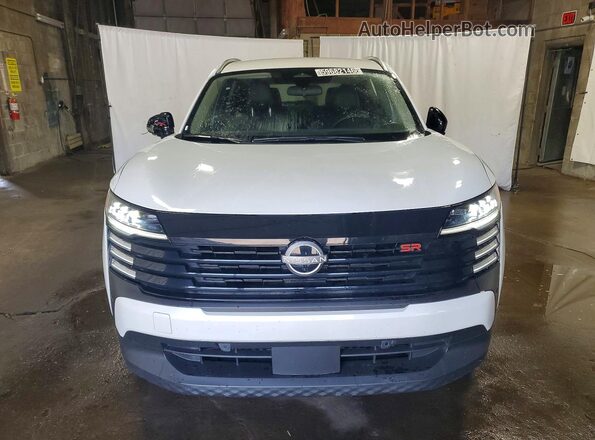 3N8AP6DA0TL401033 2026 NISSAN KICKS White Widok z przodu