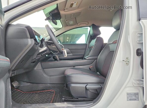 3N8AP6DA3SL360055 2025 NISSAN KICKS White წინა სალონის ხედი