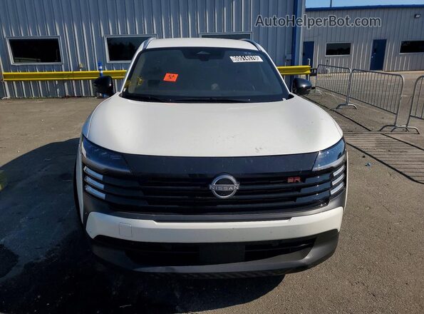 3N8AP6DA6TL394072 2026 NISSAN KICKS Белый Вид спереди