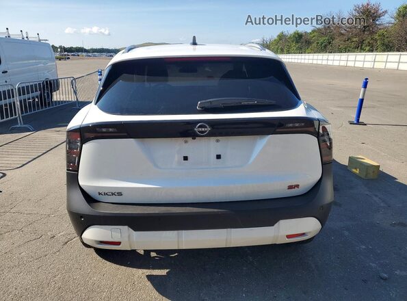 3N8AP6DA6TL394072 2026 NISSAN KICKS Белый Вид сзади