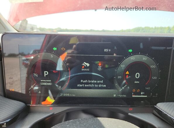 3N8AP6DA8SL338231 2025 NISSAN KICKS Red ხელსაწყოთა პანელის ხედი