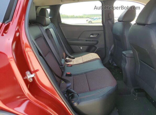3N8AP6DA9TL326719 2026 NISSAN KICKS Burgundy Widok tylnych siedzeń