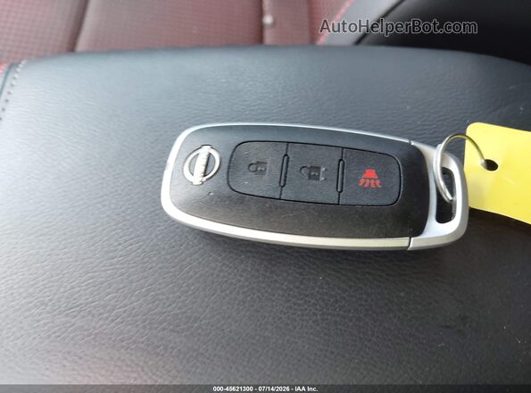 3N8AP6DAXSL381145 2025 NISSAN KICKS White Vista del salpicadero