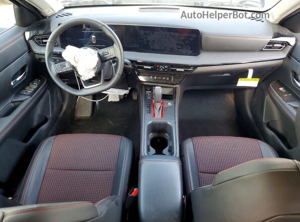 3N8AP6DAXTL394592 2026 NISSAN KICKS Blue Vista del salpicadero