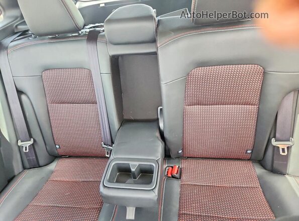 3N8AP6DB3SL366284 2025 NISSAN KICKS Gray Widok tylnych siedzeń