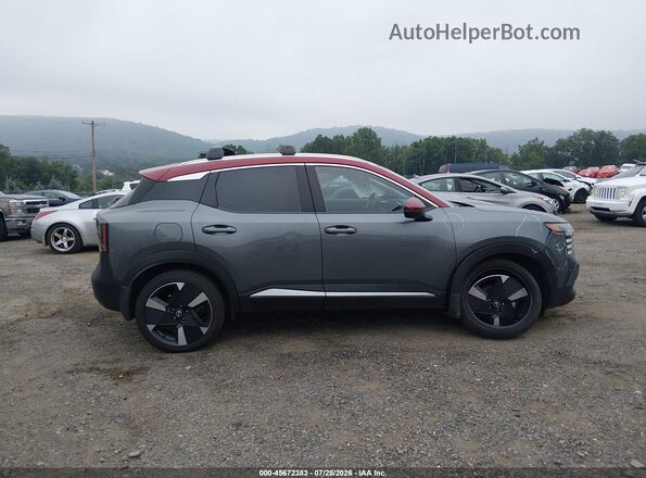 3N8AP6DB5TL301745 2026 NISSAN KICKS Gray Widok wnętrza z tyłu