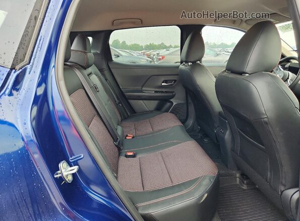 3N8AP6DB8TL326185 2026 NISSAN KICKS Blue Սալոնի հետևի տեսք