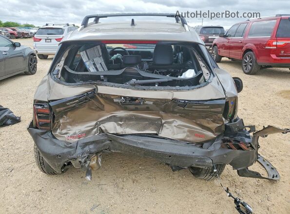 3N8AP6DC2TL317331 2026 NISSAN KICKS Коричневый Вид сзади