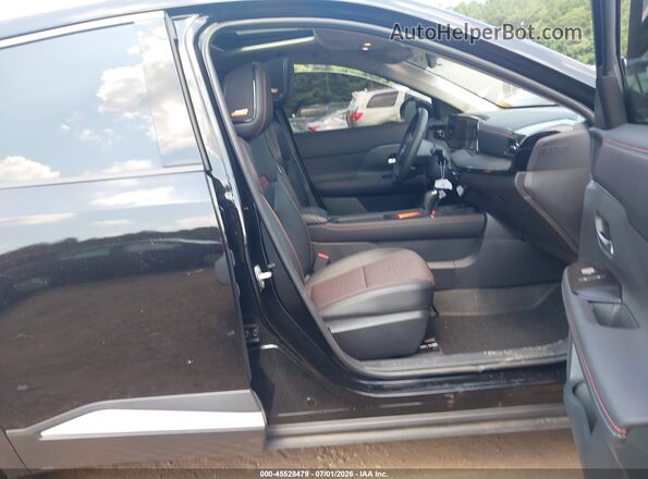 3N8AP6DC4TL313703 2026 NISSAN KICKS Black Widok wnętrza z przodu