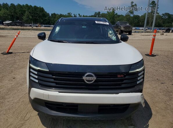 3N8AP6DC8SL380657 2025 NISSAN KICKS White Front view