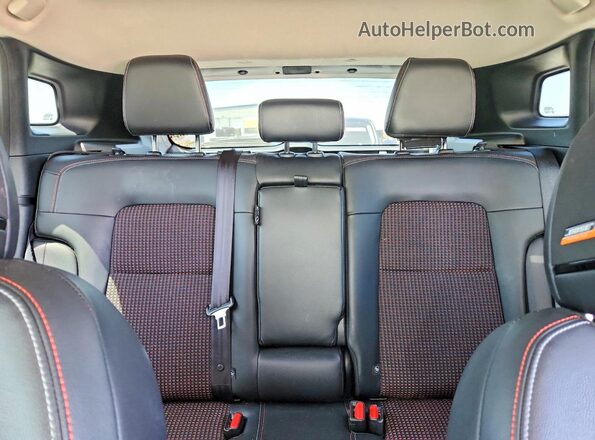 3N8AP6DD0SL304116 2025 NISSAN KICKS Белый Вид задних сидений