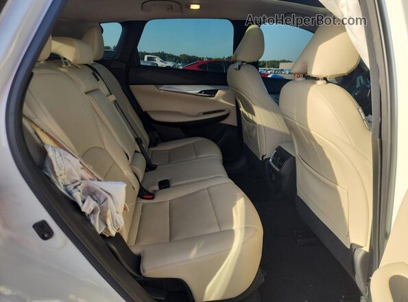 3PCAJ5BA2MF123925 2021 INFINITI QX50 White Vista interior trasera