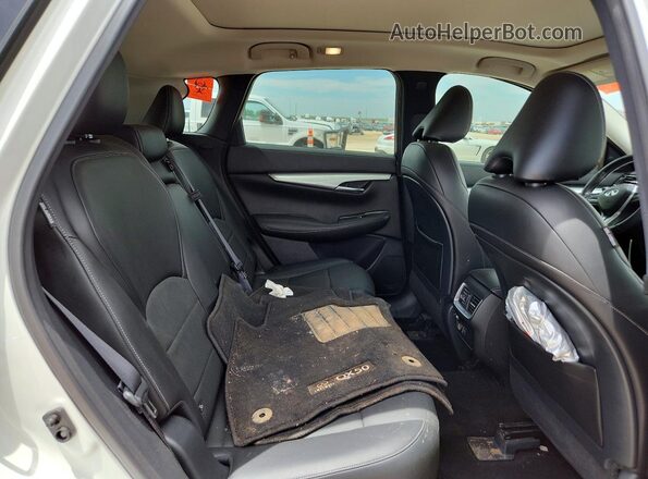 3PCAJ5CA9MF122057 2021 INFINITI QX50 Белый Вид задней части салона