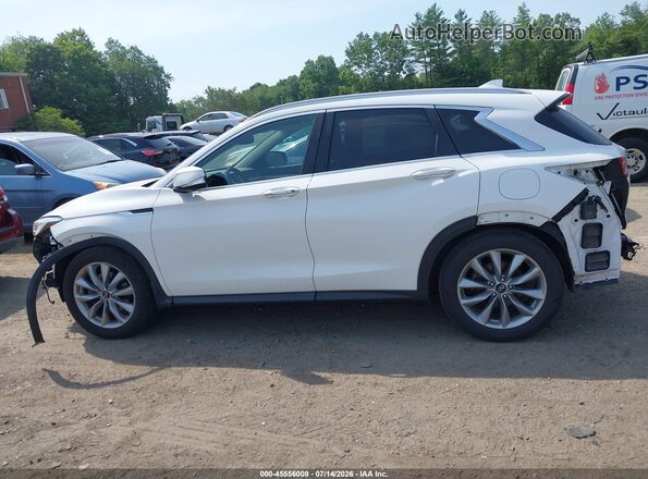 3PCAJ5CB8MF108112 2021 INFINITI QX50 White 360 interior view