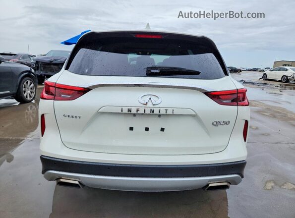 3PCAJ5M11LF113897 2020 INFINITI QX50 White Vista trasera