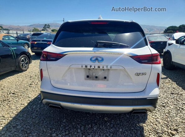 3PCAJ5M15KF131205 2019 INFINITI QX50 White Հետևի տեսք