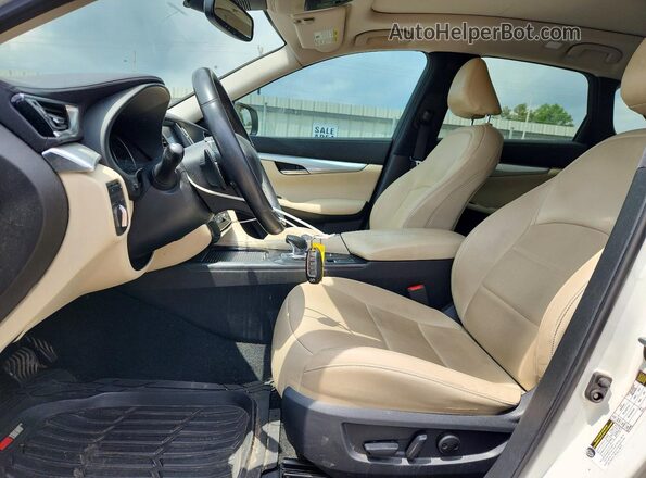 3PCAJ5M16LF119033 2020 INFINITI QX50 Белый Вид салона спереди