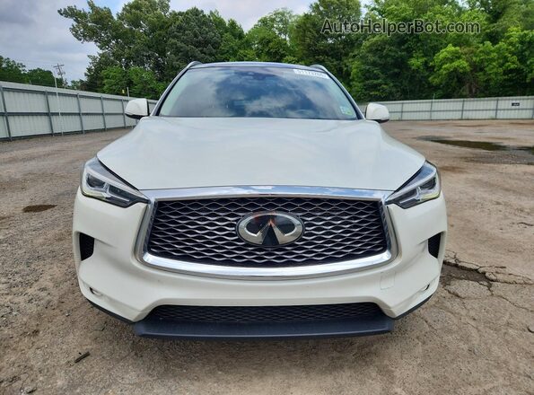3PCAJ5M16LF119033 2020 INFINITI QX50 Белый Вид спереди