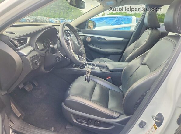 3PCAJ5M31KF116248 2019 INFINITI QX50 White Front interior view