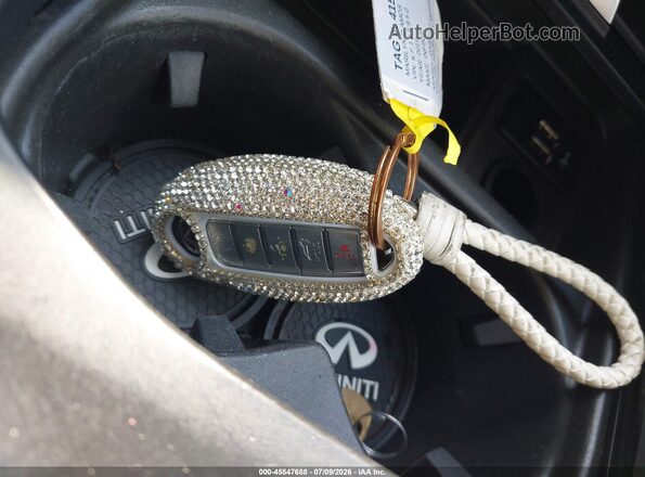 3PCAJ5M35KF116950 2019 INFINITI QX50 Белый Вид панели приборов