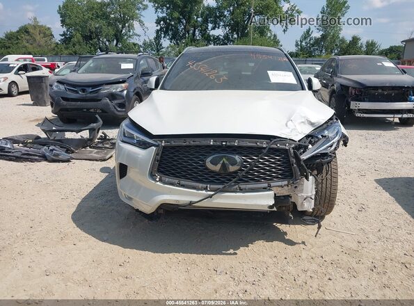 3PCAJ5M36KF105097 2019 INFINITI QX50 White Front view