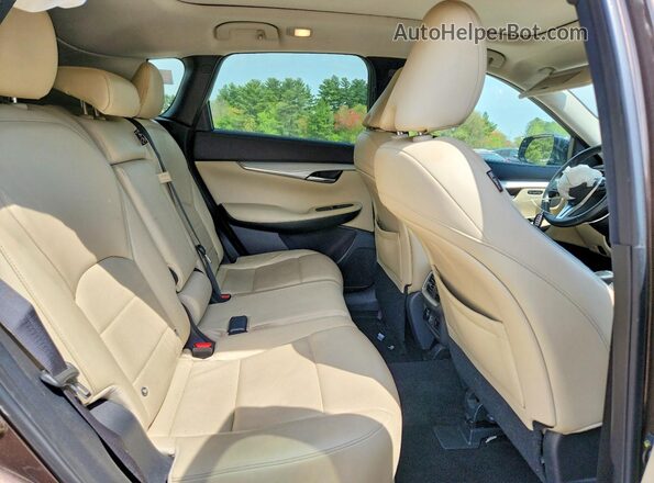 3PCAJ5M37KF110633 2019 INFINITI QX50 Brown Vista interior trasera