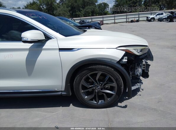 3PCAJ5M37KF127822 2019 INFINITI QX50 White 