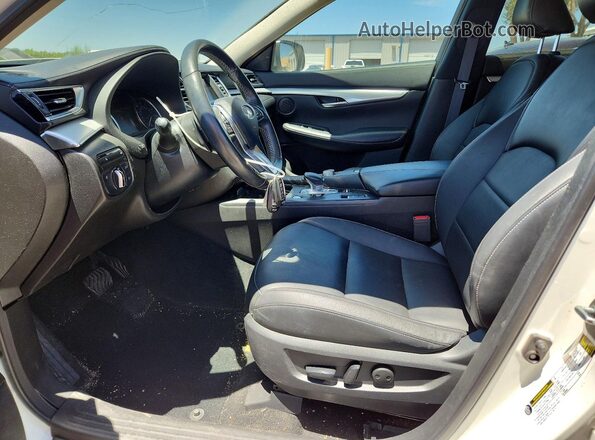 3PCAJ5M37LF120838 2020 INFINITI QX50 Кремовый Вид салона спереди