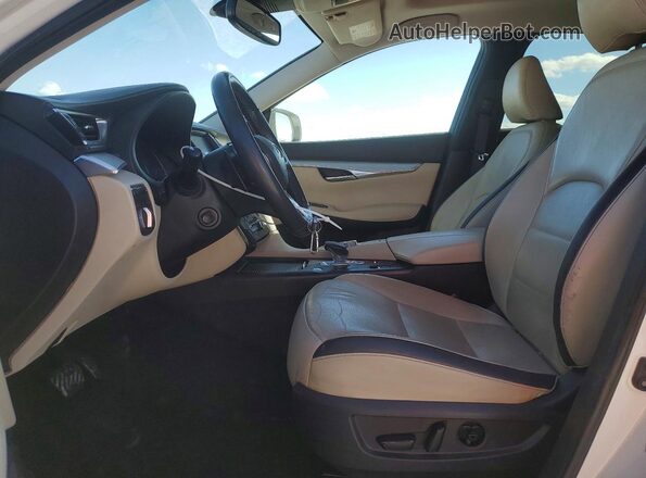 3PCAJ5M39KF113243 2019 INFINITI QX50 White Front interior view