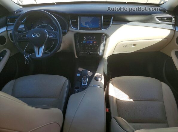 3PCAJ5M39KF113243 2019 INFINITI QX50 White Dashboard view