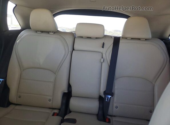 3PCAJ5M39KF113243 2019 INFINITI QX50 White Rear seats view