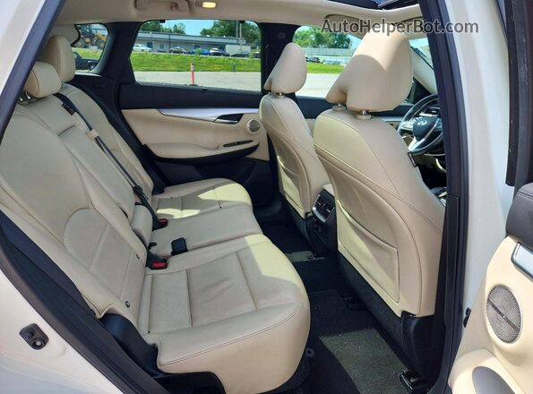 3PCAJ5M39LF116287 2020 INFINITI QX50 White Rear interior view