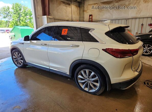 3PCAJ5M3XKF137177 2019 INFINITI QX50 White Rear left