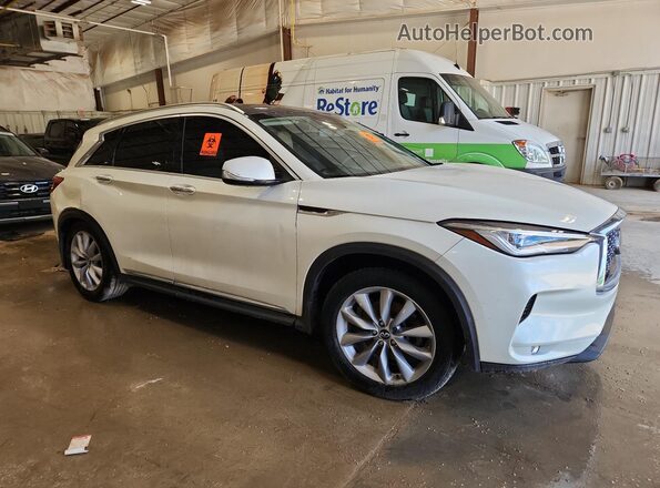 3PCAJ5M3XKF137177 2019 INFINITI QX50 White 