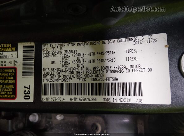 3TMAZ5CN0PM202097 2023 TOYOTA TACOMA Gray Widok komory silnika