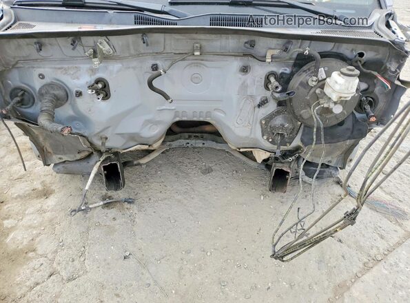 3TMAZ5CN1JM072659 2018 TOYOTA TACOMA Серебряный Вид задней части салона