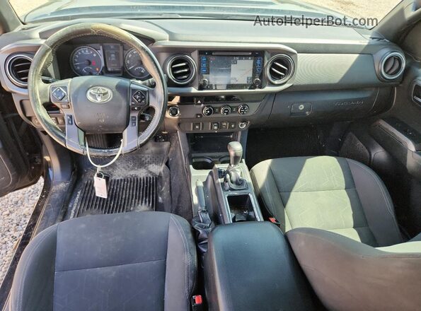 3TMAZ5CN2JM067678 2018 TOYOTA TACOMA Black Widok deski rozdzielczej