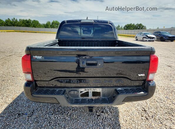 3TMAZ5CN2JM067678 2018 TOYOTA TACOMA Black Widok z tyłu
