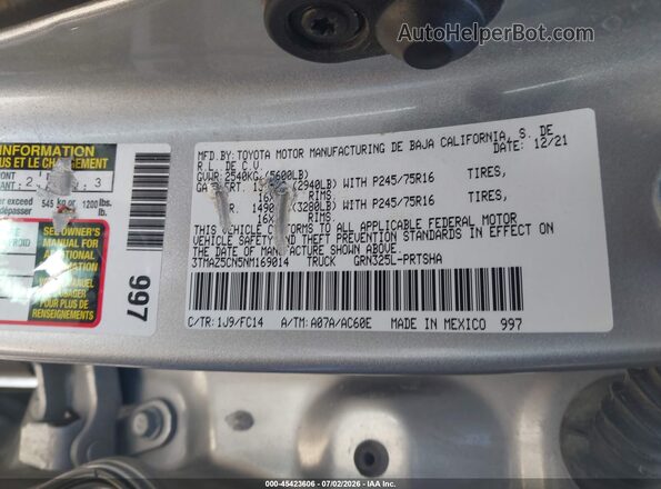 3TMAZ5CN5NM169014 2022 TOYOTA TACOMA Silver ძრავის განყოფილების ხედი