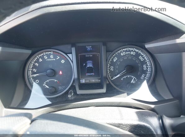 3TMBZ5DN3JM016760 2018 TOYOTA TACOMA Gray Widok tylnych siedzeń
