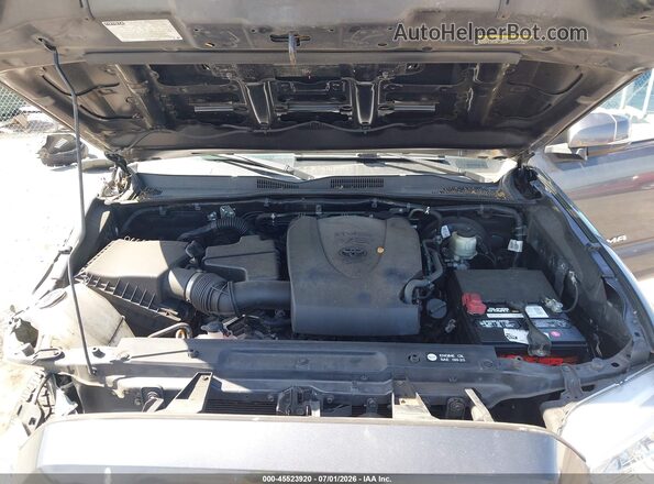 3TMBZ5DN3JM016760 2018 TOYOTA TACOMA Gray Widok z tyłu